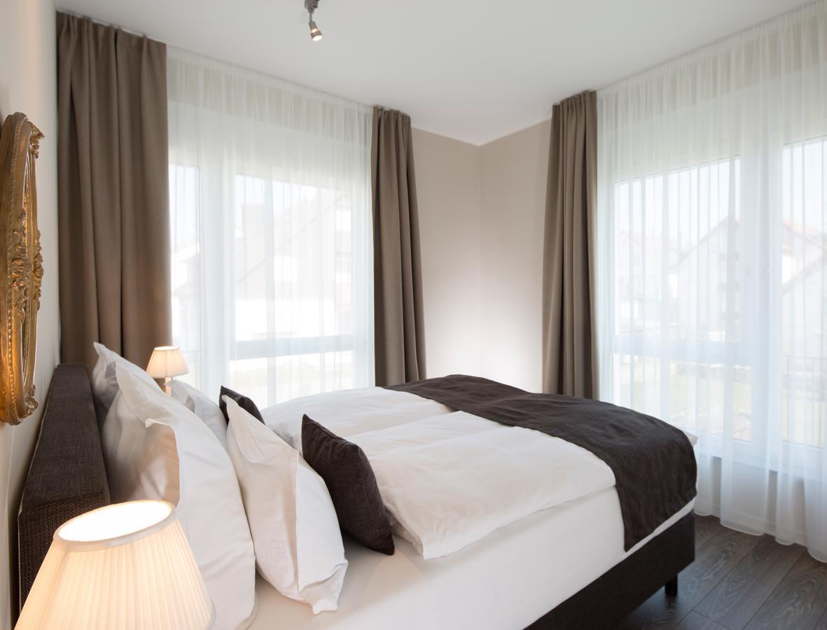 Logis First Class Business Suites Renningen Kültér fotó